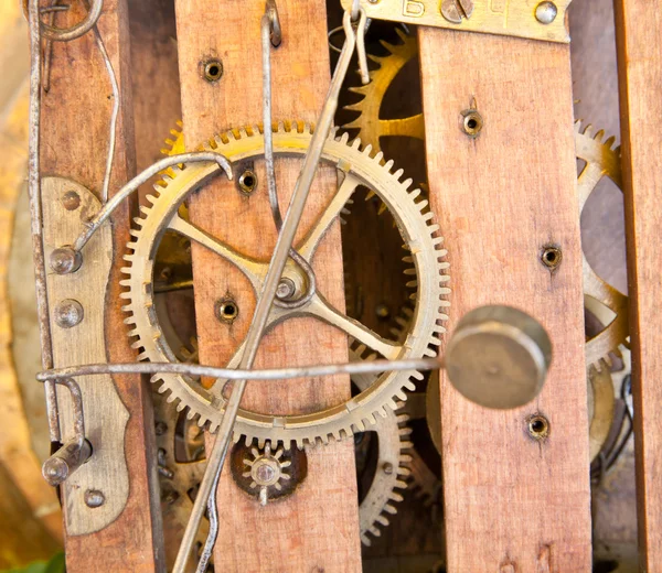 Relojería: engranajes de reloj antiguo —  Fotos de Stock