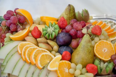 tabak meyve dilimleri ile