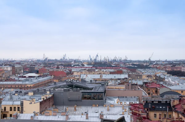 St petersburg utsikten från taket på staden och docka — Stockfoto