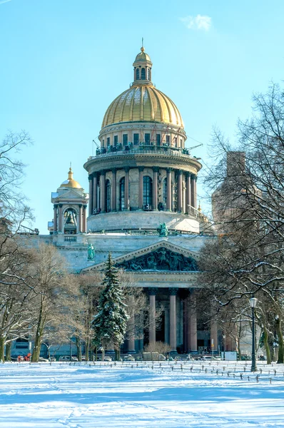 Kışın St. Isaak Katedrali. St.Petersburg, Rusya Federasyonu — Stok fotoğraf