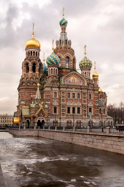 血、サンクトペテルブルク、ロシアの上の救世主教会 — ストック写真