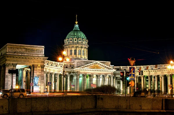 Kazan katedrála v noci, Petrohrad, Rusko — Stock fotografie