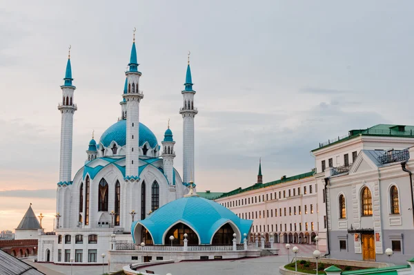 Moskee "kul sharif" in de kremlin van kazan, tatarstan, Rusland — Stockfoto