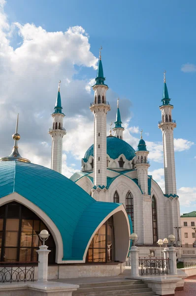 在喀山克里姆林宫、 鞑靼斯坦、 俄罗斯库尔谢里夫清真寺 — 图库照片