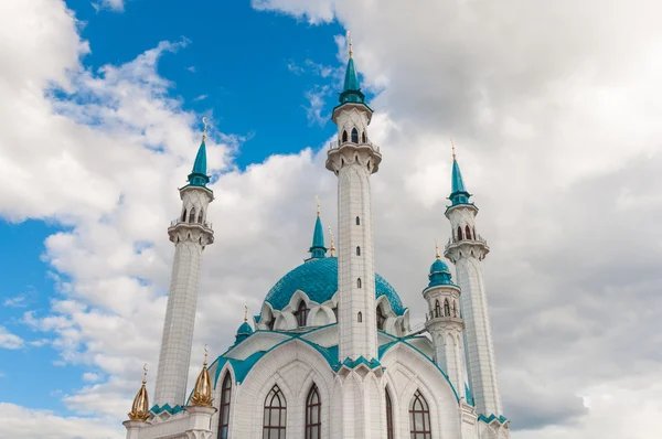 De kul sharif moskee in het kremlin van kazan, tatarstan, Rusland — Stockfoto