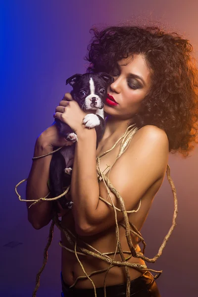 Sexy avec Vigne et Chiot — Photo