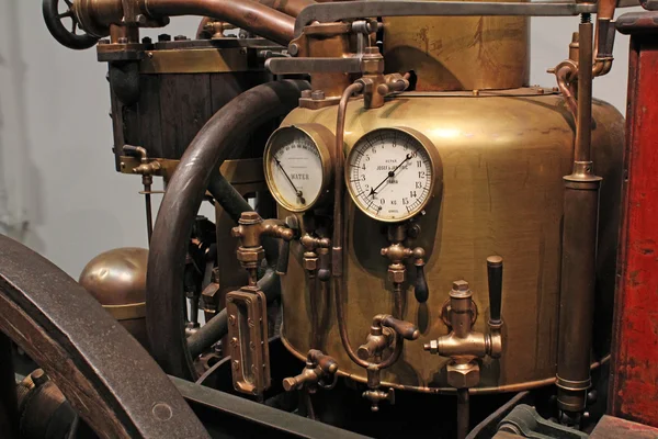 Steam engine, the pressure indicator — Stock Photo, Image