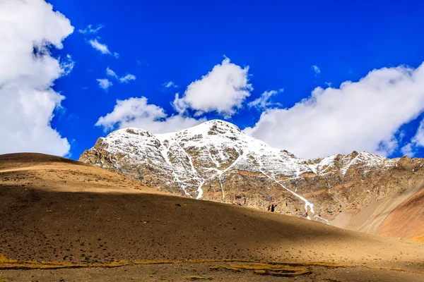 Montanha da neve — Fotografia de Stock