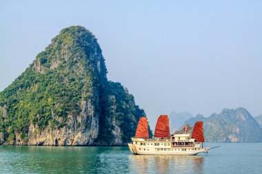 halong bay teknede turizm