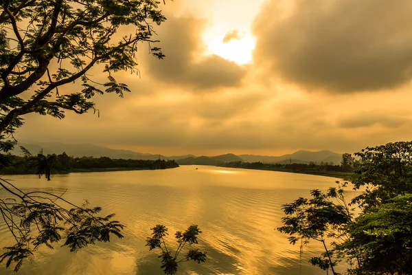 Pôr do sol — Fotografia de Stock