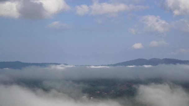 아침에 흐르는 안개를 맹세하고 뭉게구름은 바람을 흐른다 카오호에 — 비디오