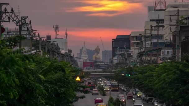 Lalu Lintas Jalan Lat Bangkok Pada Malam Hari Hari Libur — Stok Video