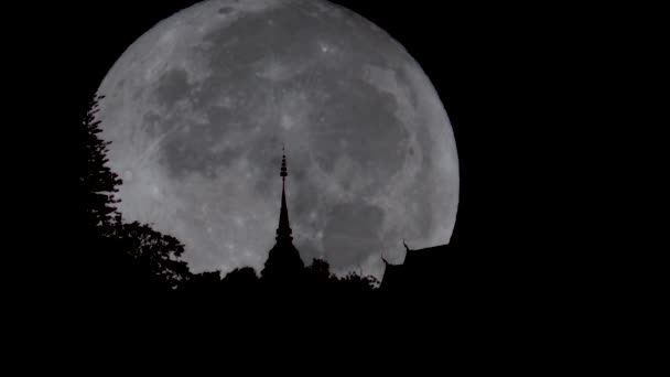 Luna Llena Cae Detrás Phra Doi Suthep Provincia Chiang Mai — Vídeo de stock