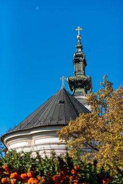 Novi Sad, Sırbistan - 29 Ekim 2021: Kutsal Büyük Şehit George Ortodoks Katedrali (Sırpça: Saborni hram Sjordja). 