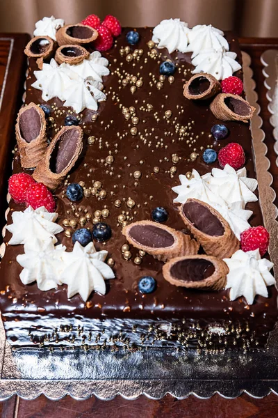 Çikolatalı Doğum Günü Pastası — Stok fotoğraf