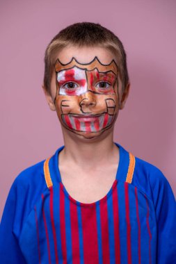 Barselona futbol kulübünün bir çocuk hayranıyım. Harika futbol eğlencesi.