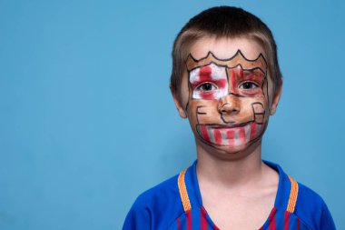 Barselona futbol kulübünün bir çocuk hayranıyım. Harika futbol eğlencesi.