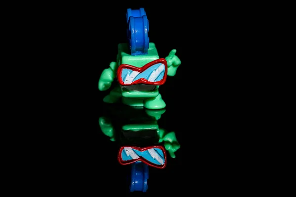 塞尔维亚诺维萨德 2022年3月3日 魔盒超人玩具英雄雕像 超级物品 儿童游戏的小塑料收藏品 Kinemo超级Zings 相机作为一个玩具 — 图库照片