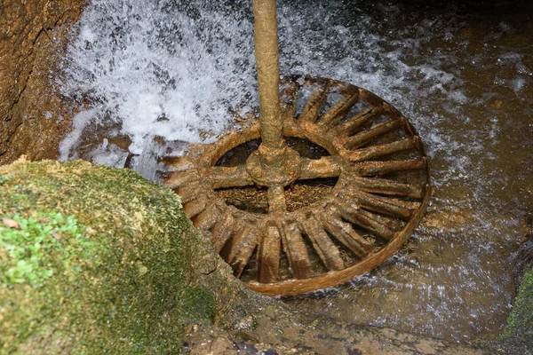 Шлифование Поворот Генерация Водяного Колеса Водяной Мельницы — стоковое фото