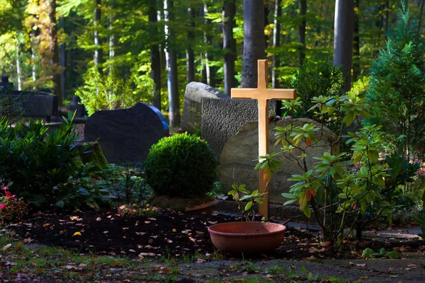 Herbstfriedhof — Stockfoto