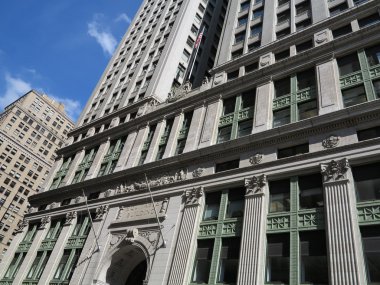 new York'ta karmaşık mimari gösterilen parasal olmayan bina giriş
