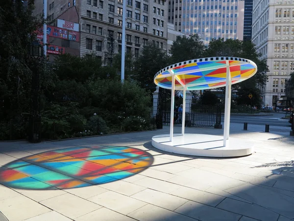 Fondo Público para Exposiciones de Arte en el City Hall Park de Nueva York durante 2013 — Foto de Stock