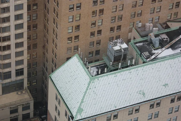 Edificios de Nueva York con nieve recién caída —  Fotos de Stock