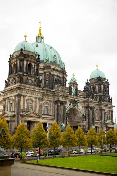 柏林大教堂历史纪念碑 — 图库照片