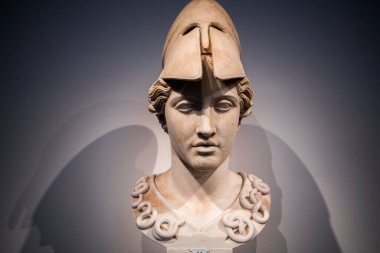 Müze Adası, Berlin, Almanya, sergi salonu, sergilenen taş heykeller