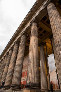 Berlin, Almanya 'daki Alman Müzesi Adası' ndaki Antik Roma sütunu