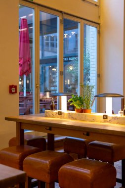 Berlin, Almanya, İtalyan açık büfe restoranı