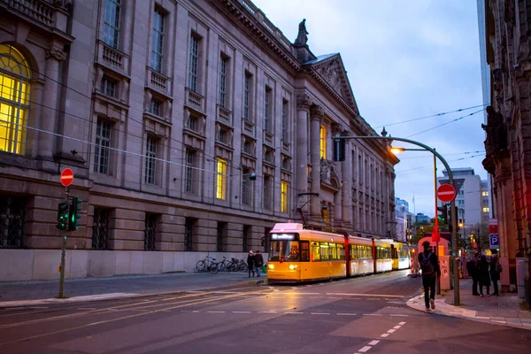 Stadtbahn Auf Der Museumsinsel Berlin Deutschland — Stockfoto