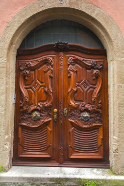Peri masalı kasabası Rothenburg, Bavyera, Almanya 'da özel bir kapı