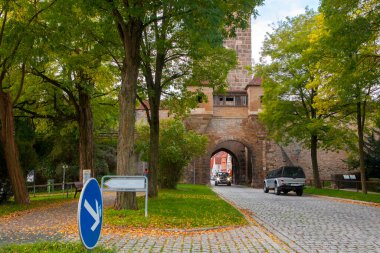 Almanya 'nın Bavyera eyaletinde yer alan Rothenburg şehrindeki kale kapısı
