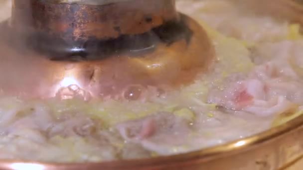 热泡菜白肉锅 — 图库视频影像