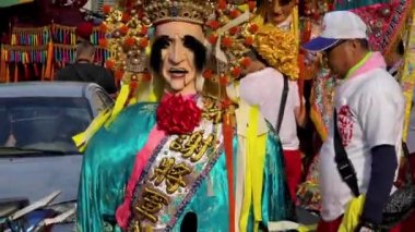 2021 04 26 Yeni Taipei Şehri, Tayvan halkı Tanrıları selamlıyor.