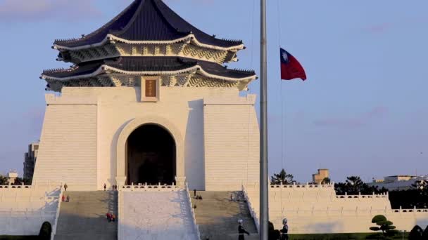 2021 Taipei Taiwan Chiang Kai Shek Memorial Hall Ritual Team — Stok Video