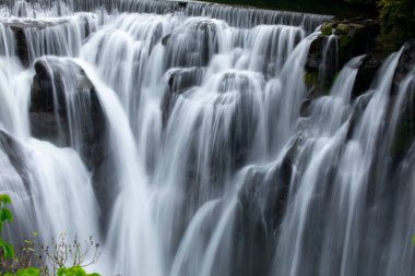 Tayvan 'daki Shifenliao Şelale Parkı