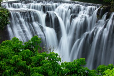 Tayvan 'daki Shifenliao Şelale Parkı