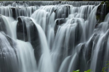 Tayvan 'daki Shifenliao Şelale Parkı