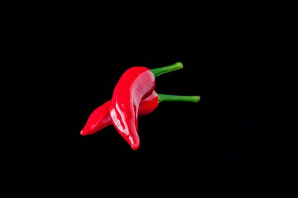 Papryka Czerwona Czarnym Tle — Zdjęcie stockowe