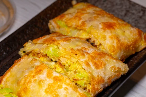 Tayvan aşkı ve lezzetli kahvaltı, jambon ve sebzeli kiş.