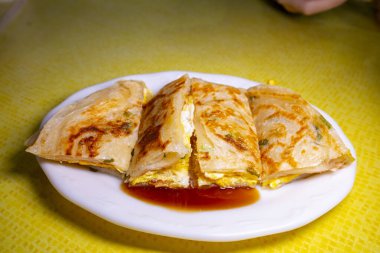 Tayvan aşkı ve lezzetli kahvaltı, orijinal yumurtalı kek.