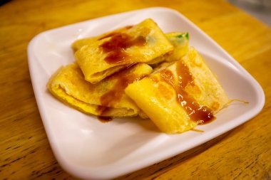 Tayvan aşkı ve lezzetli kahvaltı, orijinal yumurtalı kek.