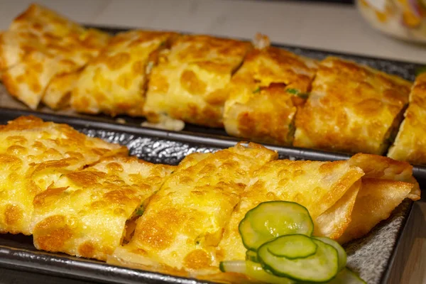 Tayvan aşkı ve lezzetli kahvaltı, pastırmalı omlet.