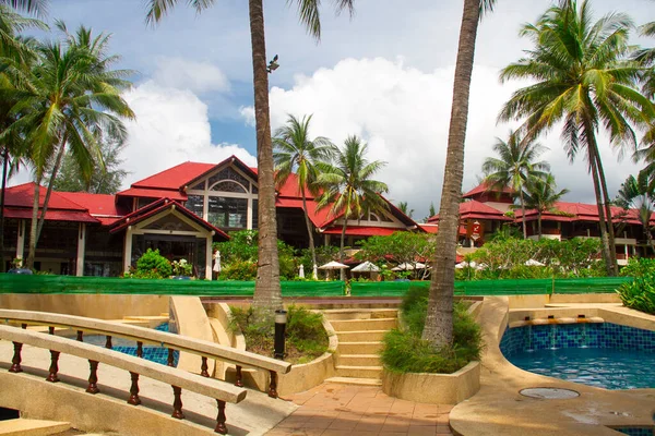 Готель Phuket Resort Luxurious Swimming Pool — стокове фото