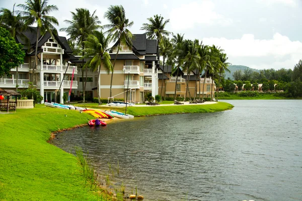 Slavný Hotel Jezera Phuket Thajsko — Stock fotografie