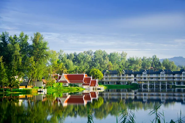 Slavný Hotel Jezera Phuket Thajsko — Stock fotografie