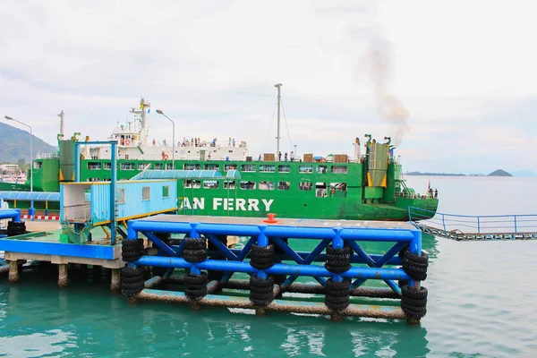 Sea port of seatran ferry terminal a pier koh samui,surat thani — Stock Photo, Image