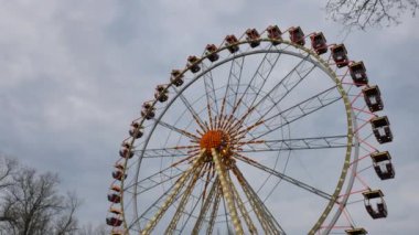 Odesa, Ukrayna 'da Gözlem Çarkı - 4K, El bilgisayarı